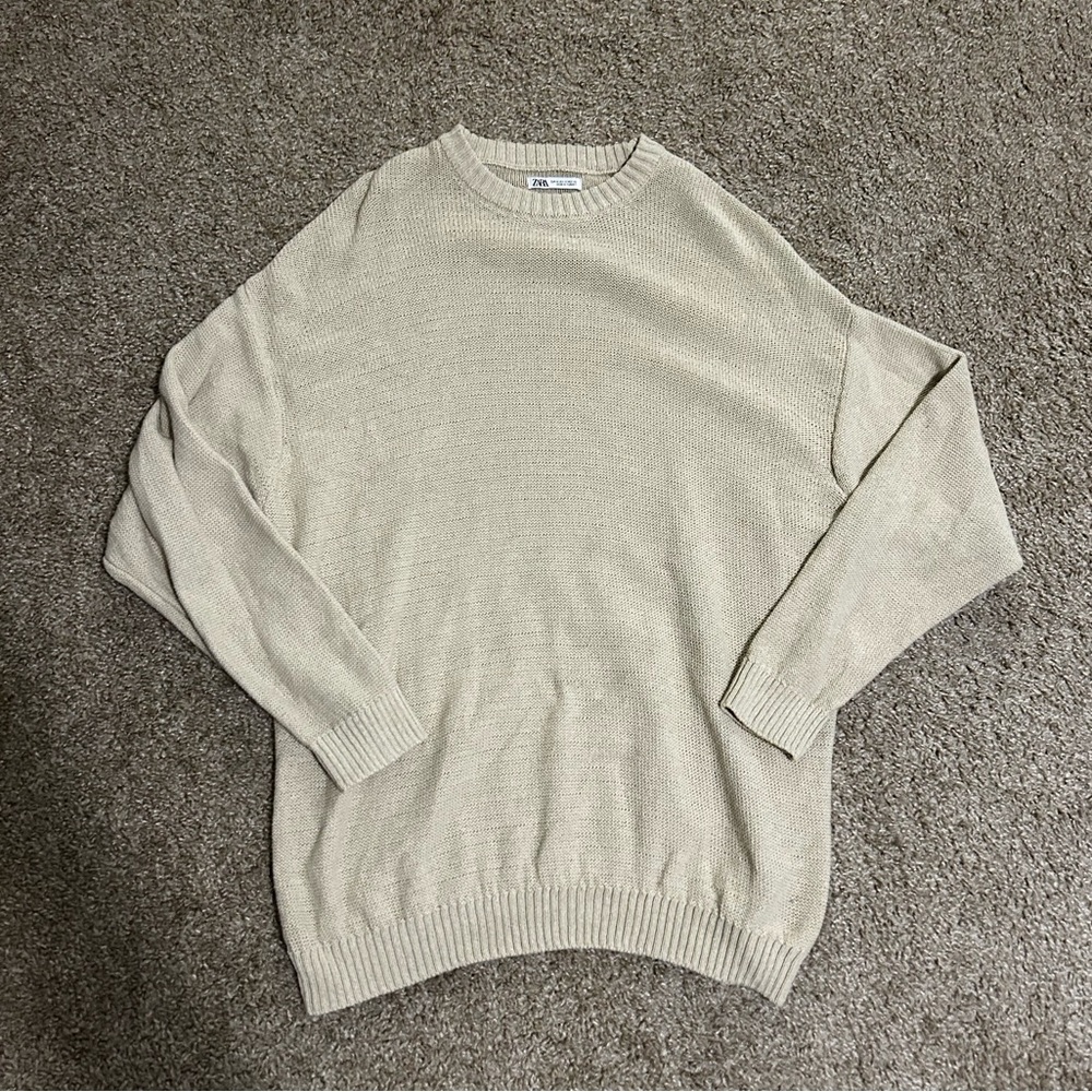 Zara crewneck sweatshirt